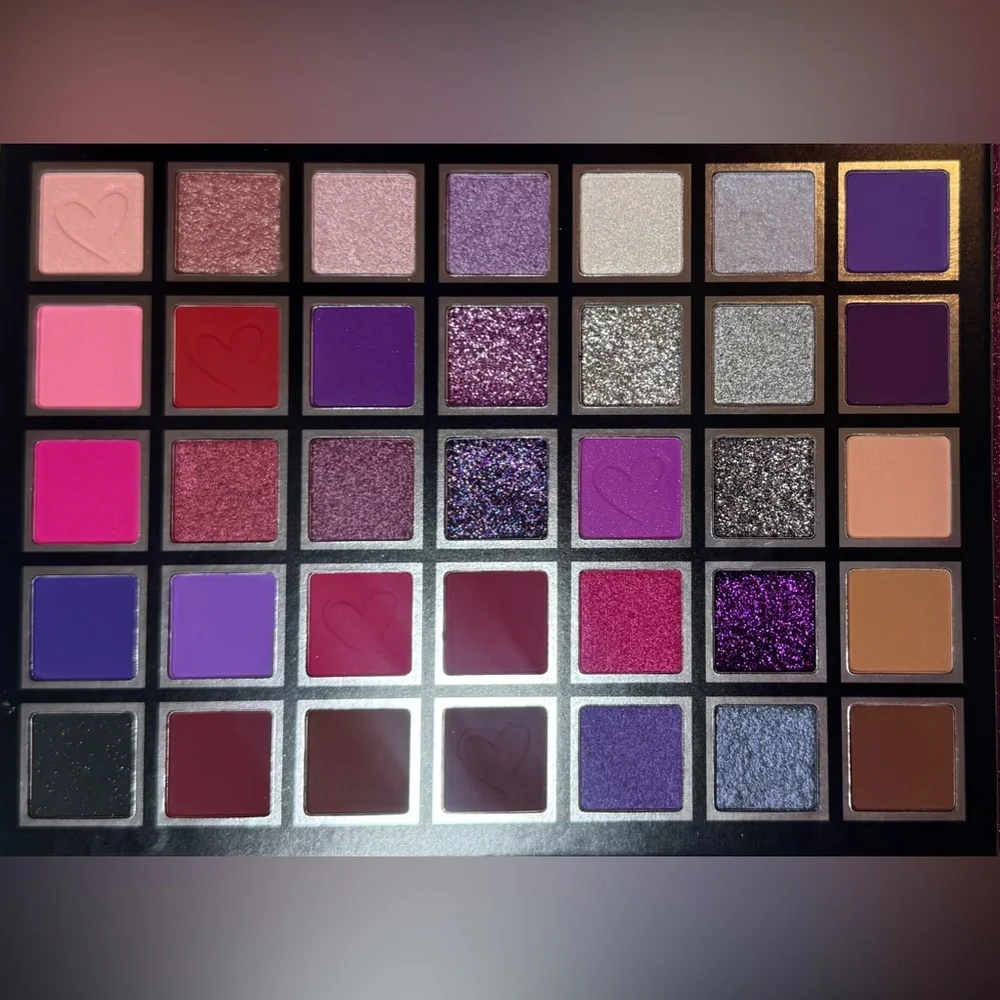 Legend Eyeshadow Palette 35 Colors Mattes Shimmers and Pressed Glitters